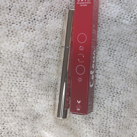 Ciaté London Colour Flip Colour-Changing Gloss in Flame, 3.2ml/0.10fl oz - Picture 3 of 11